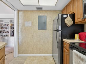 5580 Tamberlane Cir 133, Palm Beach Gardens FL 33418