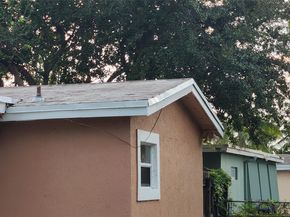 4655 NW 41st Pl, Lauderdale Lakes FL 33319