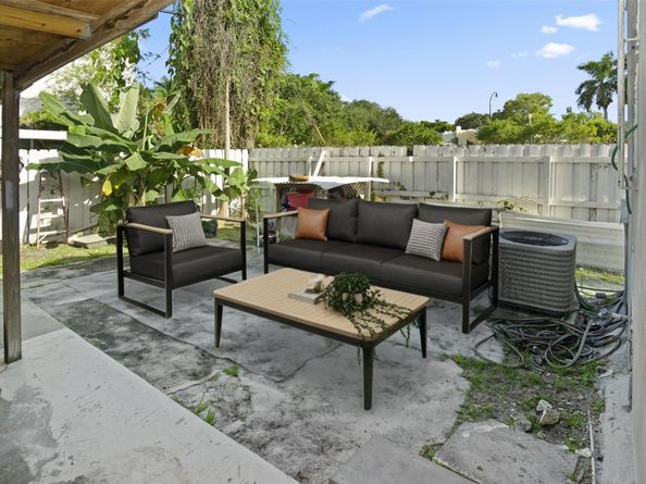 5917 NE 5th Ave, Miami FL 33137