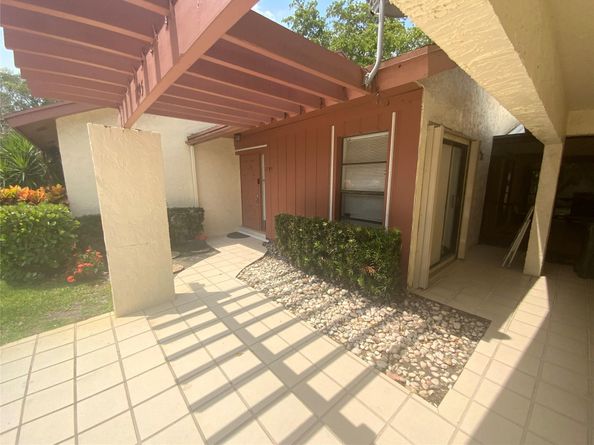 1795 Satinwood Cr Circle 1795, Coconut Creek FL 33063