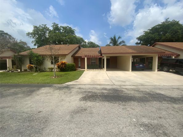 1795 Satinwood Cr Circle 1795, Coconut Creek FL 33063