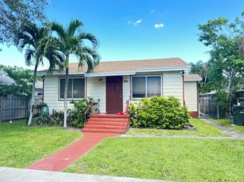 225 NE 13th Street