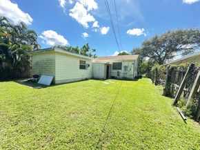 225 NE 13th Street, Delray Beach FL 33444