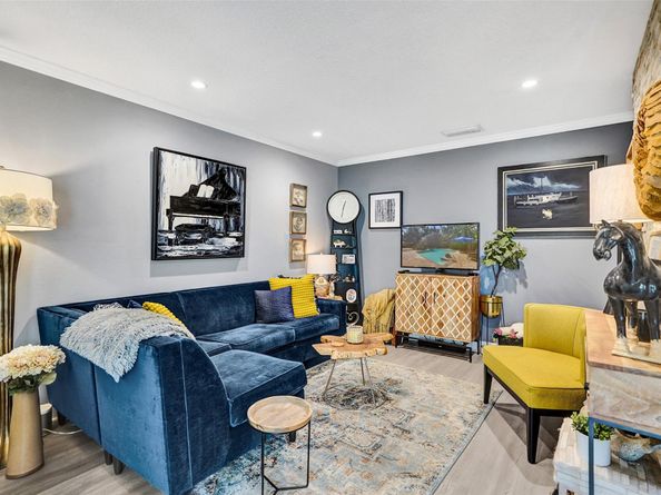 1200 NE 17 Ct 12, Fort Lauderdale FL 33305