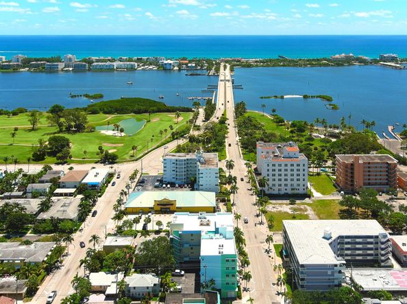 108 Lake Avenue 203, Lake Worth Beach FL 33460