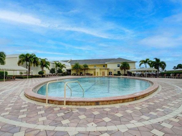 27 Camden B, West Palm Beach FL 33417