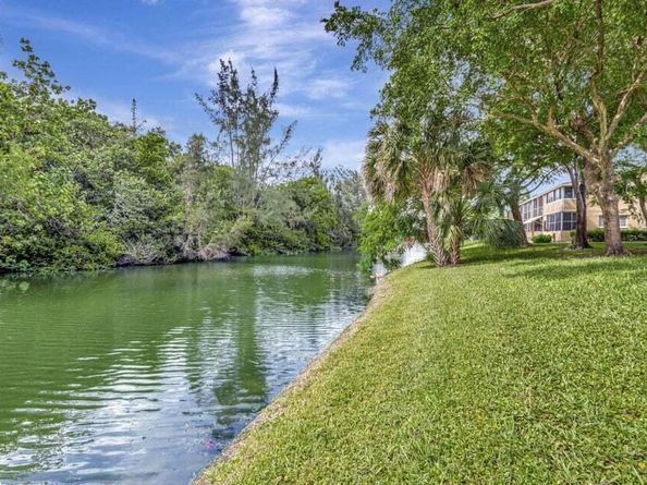 27 Camden B, West Palm Beach FL 33417