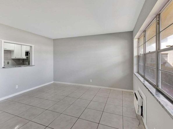 27 Camden B, West Palm Beach FL 33417