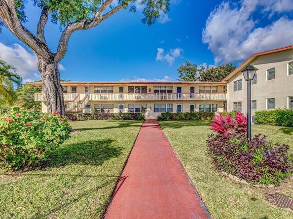 27 Camden B, West Palm Beach FL 33417
