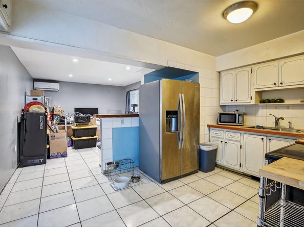 6445 Charleston Street, Hollywood FL 33024