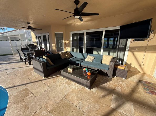 5015 NW 104th Way, Coral Springs FL 33076