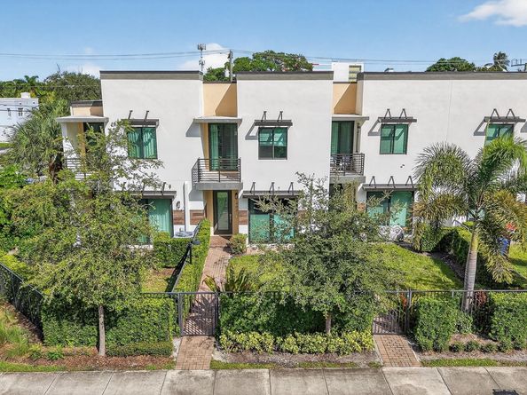 1402 SW 4th Ave 1402, Fort Lauderdale FL 33315