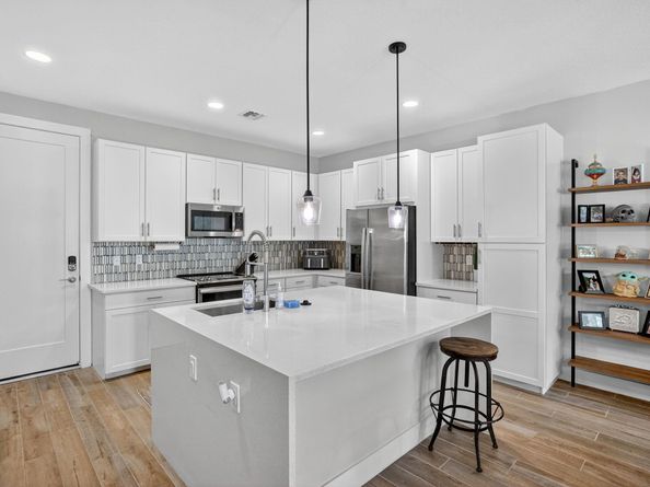 1402 SW 4th Ave 1402, Fort Lauderdale FL 33315