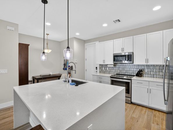 1402 SW 4th Ave 1402, Fort Lauderdale FL 33315