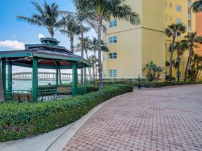 2640 Lake Shore Drive 1809, Riviera Beach FL 33404