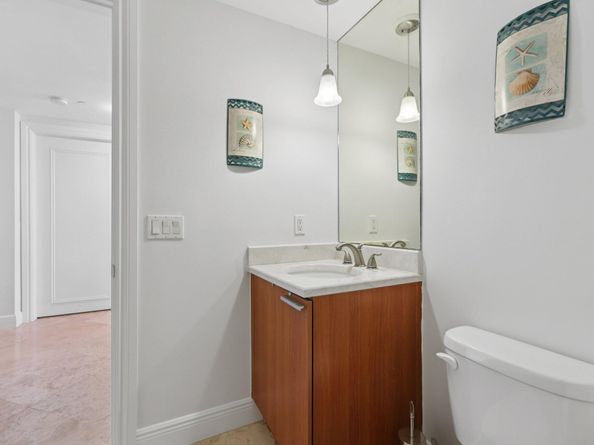 2640 Lake Shore Drive 1809, Riviera Beach FL 33404