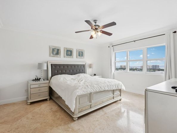 2640 Lake Shore Drive 1809, Riviera Beach FL 33404