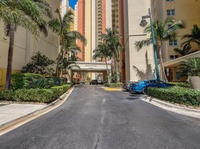 2640 Lake Shore Drive 1809, Riviera Beach FL 33404