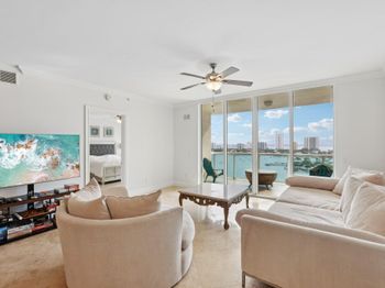 2640 Lake Shore Drive