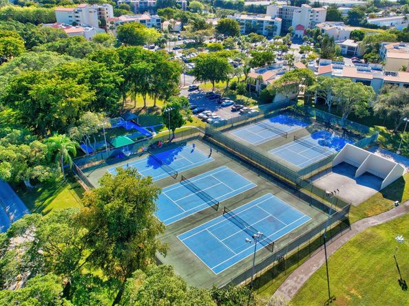 2215 Cypress Island Dr 803, Pompano Beach FL 33069