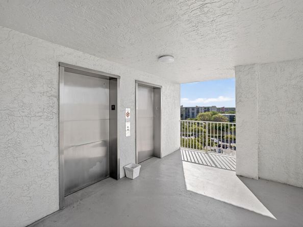 2215 Cypress Island Dr 803, Pompano Beach FL 33069