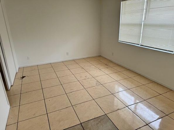 1709 S Federal Highway 6, Lake Worth Beach FL 33460