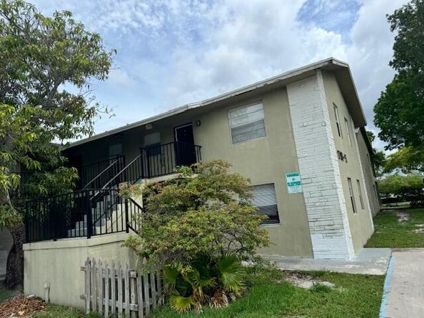 1709 S Federal Highway 6, Lake Worth Beach FL 33460