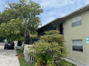 1709 S Federal Highway 6, Lake Worth Beach FL 33460