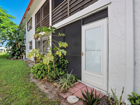 1921 W Woolbright Road B104, Boynton Beach FL 33426