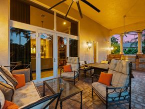 12825 Stonebrook Dr, Davie FL 33330