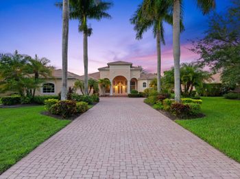 12825 Stonebrook Dr