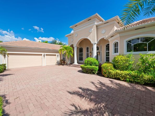 12825 Stonebrook Dr, Davie FL 33330