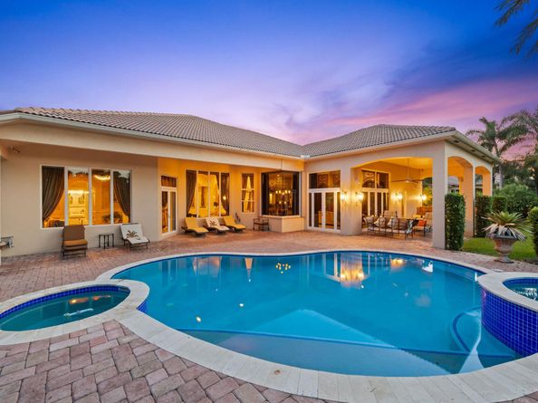 12825 Stonebrook Dr, Davie FL 33330