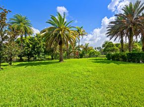 12825 Stonebrook Dr, Davie FL 33330