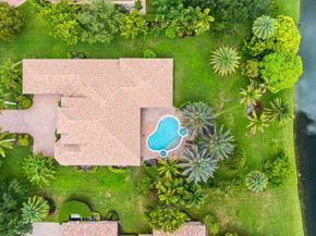 12825 Stonebrook Dr, Davie FL 33330