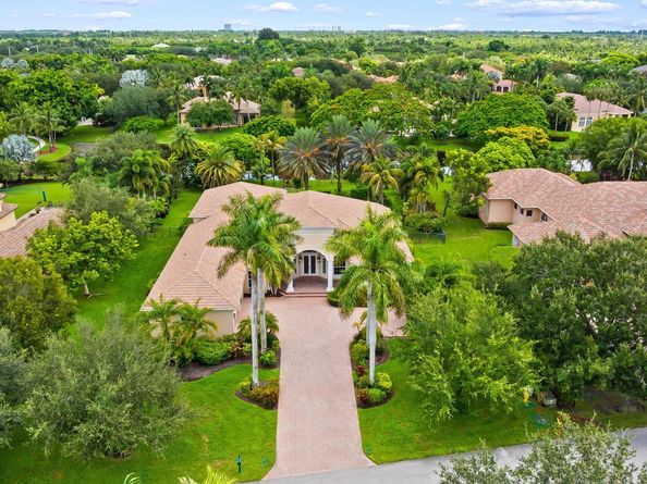 12825 Stonebrook Dr, Davie FL 33330