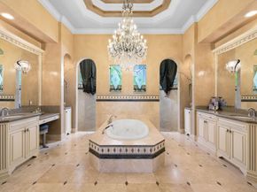 12825 Stonebrook Dr, Davie FL 33330