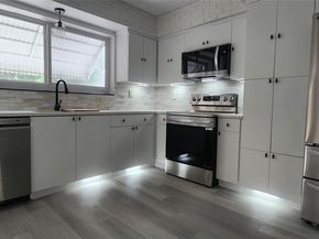 14715 N Spur Dr, Miami FL 33161