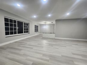 14715 N Spur Dr, Miami FL 33161