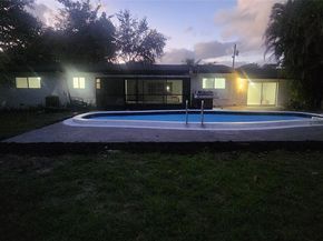 14715 N Spur Dr, Miami FL 33161