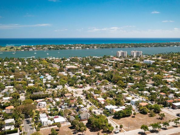 535 31st Street, West Palm Beach FL 33407