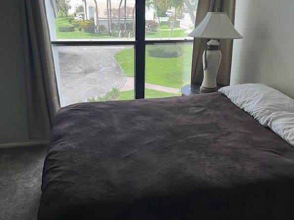 2303 Bridgewood Dr 2303, Boca Raton FL 33434