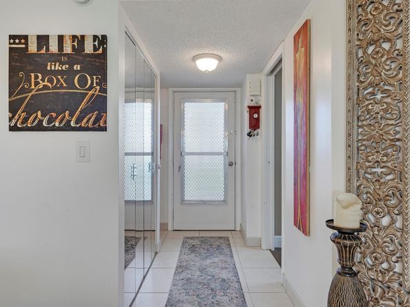 3755 Via Poinciana 405, Greenacres FL 33467