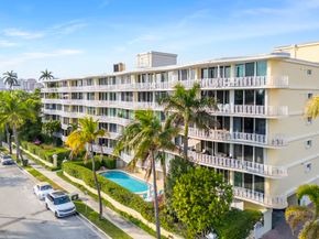 227 Australian Avenue 3e, Palm Beach FL 33480