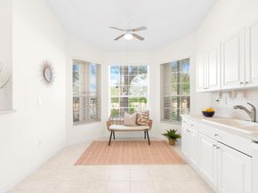 2561 E Aragon Blvd 1, Sunrise FL 33313