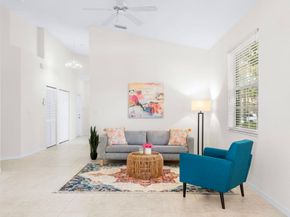 2561 E Aragon Blvd 1, Sunrise FL 33313