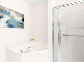 2561 E Aragon Blvd 1, Sunrise FL 33313