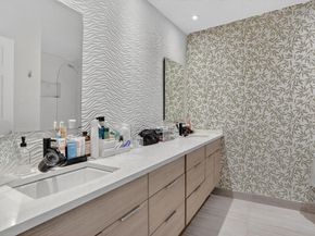10798 Sea Cliff Circle, Boca Raton FL 33498