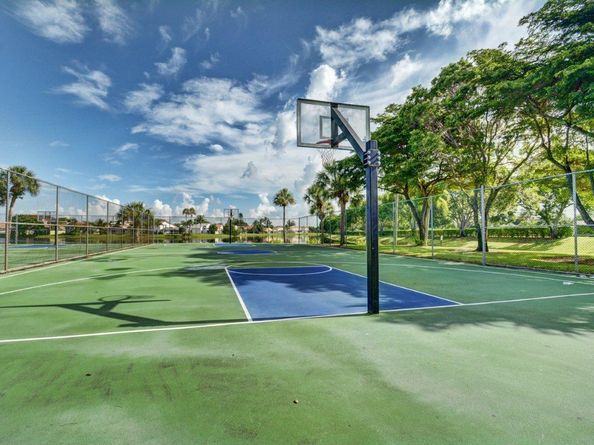 10798 Sea Cliff Circle, Boca Raton FL 33498