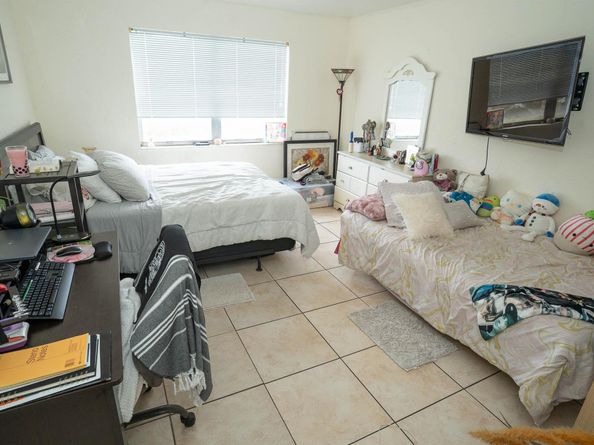 3110 N Pine Island Rd 304, Sunrise FL 33351